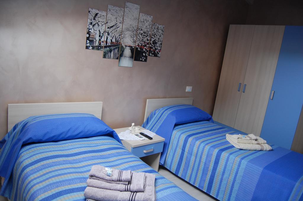 Отель Emily House Montecerboli Экстерьер фото