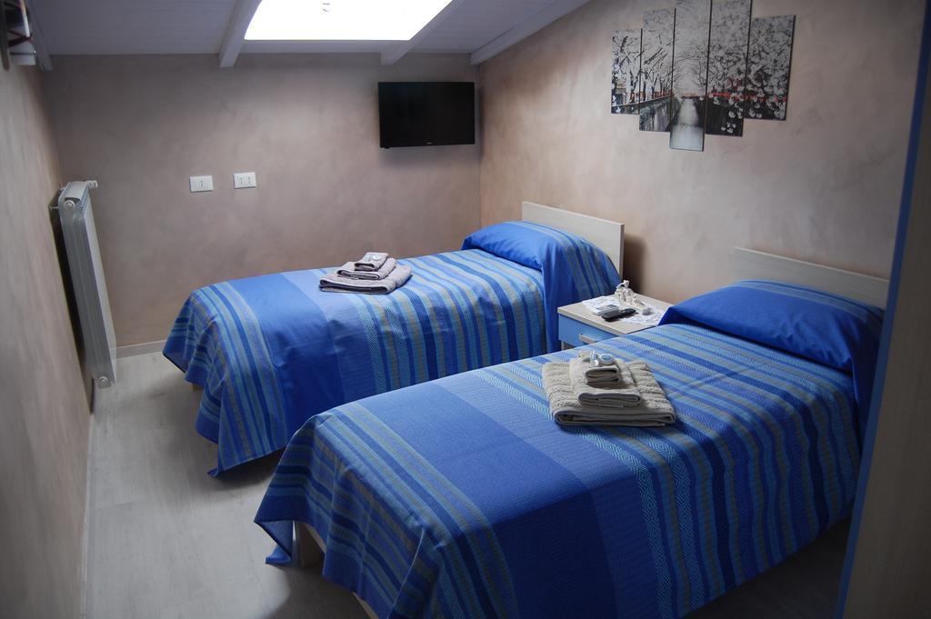 Отель Emily House Montecerboli Экстерьер фото